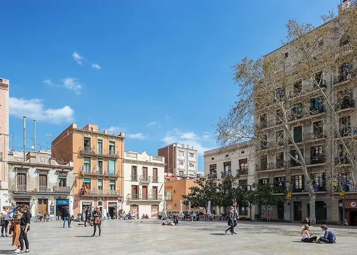Modern And Trendy Duplex Next To Paseo De Gracia Barcelona