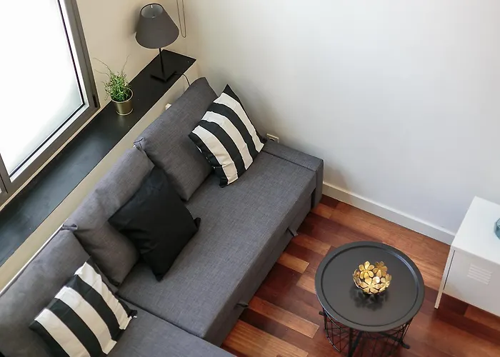 Modern And Trendy Duplex Next To Paseo De Gracia *